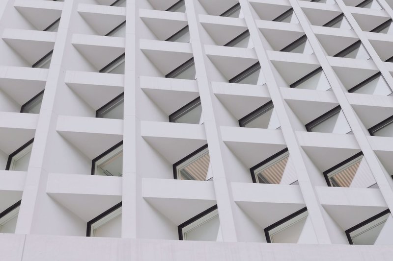 住进这座香港潮牌酒店，像是完成了一趟艺术旅行