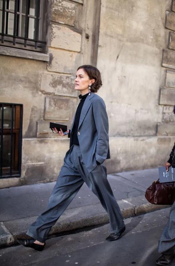 懂得时尚的女人才是完美的女人,有态度有城府的女人