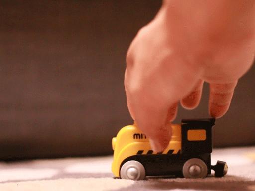 米兔维修螺丝刀,米兔轨道火车头维修