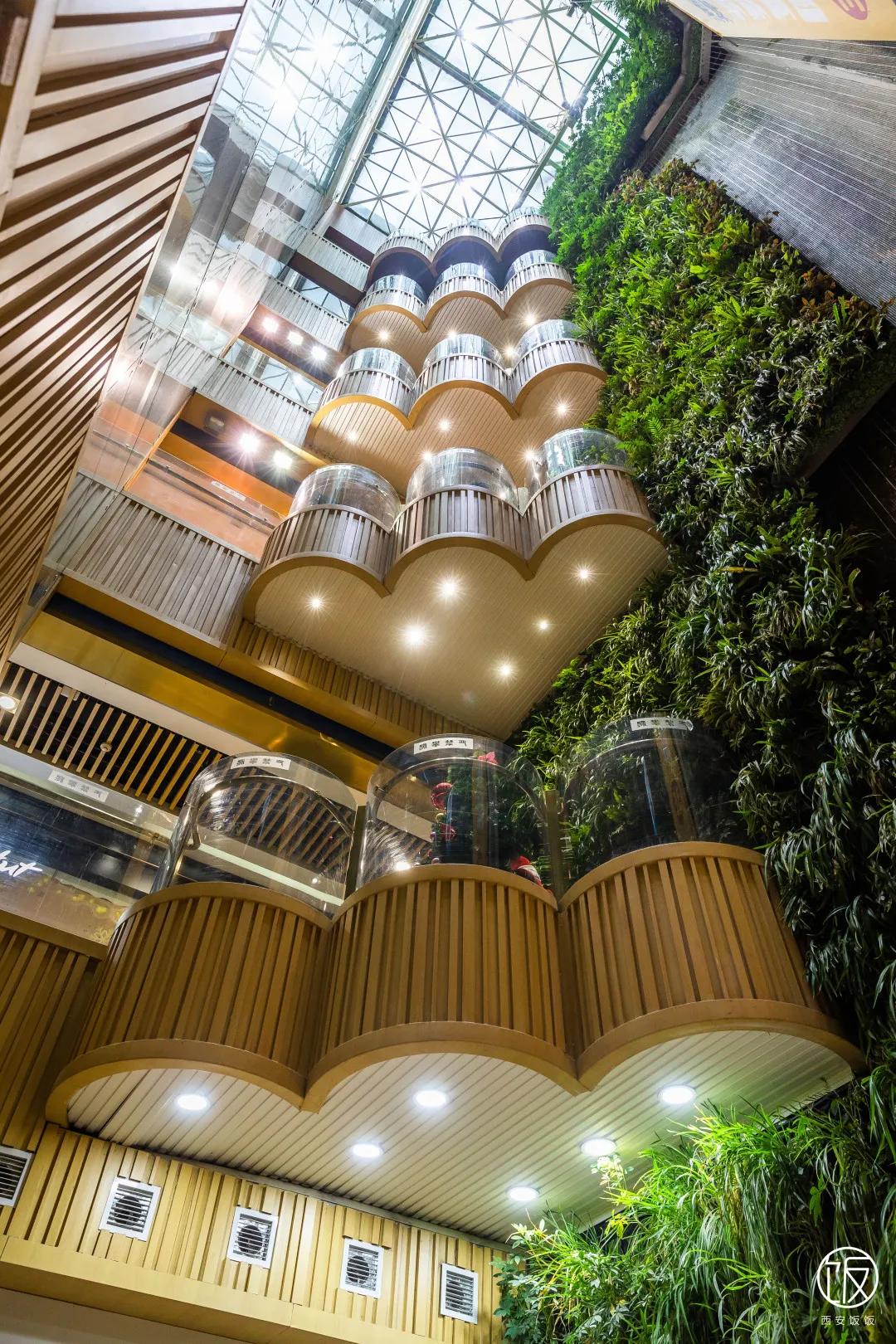 能看到钟楼的美食,看见钟楼的西安美食