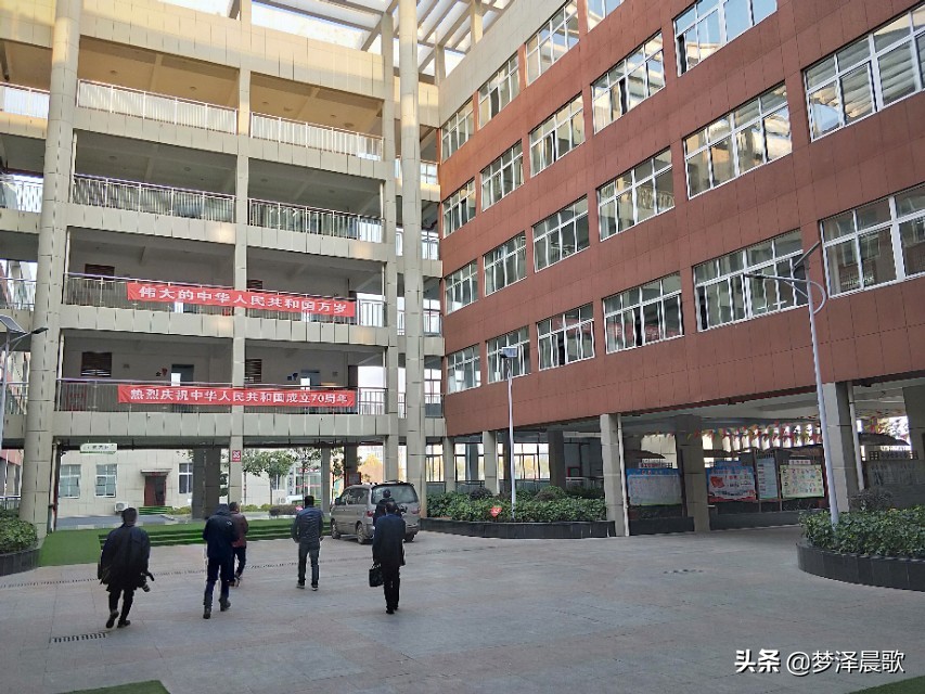 黄香小学地址,黄香小学