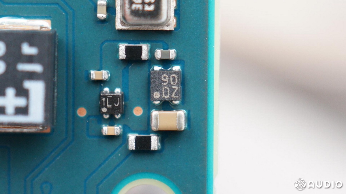 索尼耳机wh1000xm4拆卸视频,索尼wh-1000xm4全球购