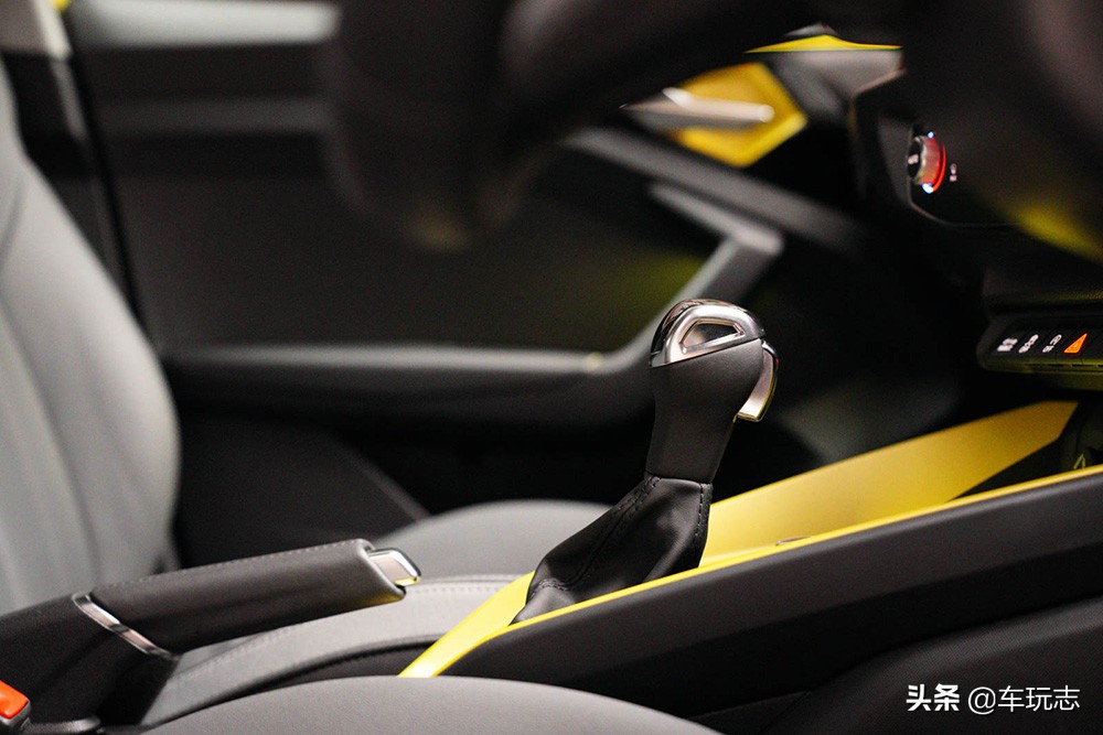 奥迪a1sportback车内功能按键,奥迪A1Sportback两厢版