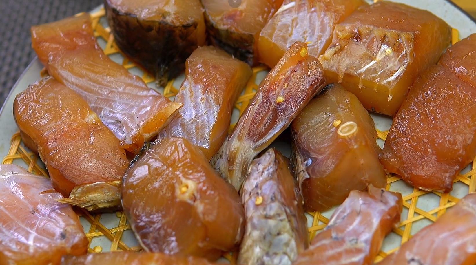 湖北名菜干煸糍粑鱼香香酥爽口,干煸糍粑鱼的正宗做法