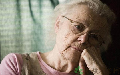 老年人长期失眠对心脏有什么影响,90岁老年人失眠难以入睡用什么药