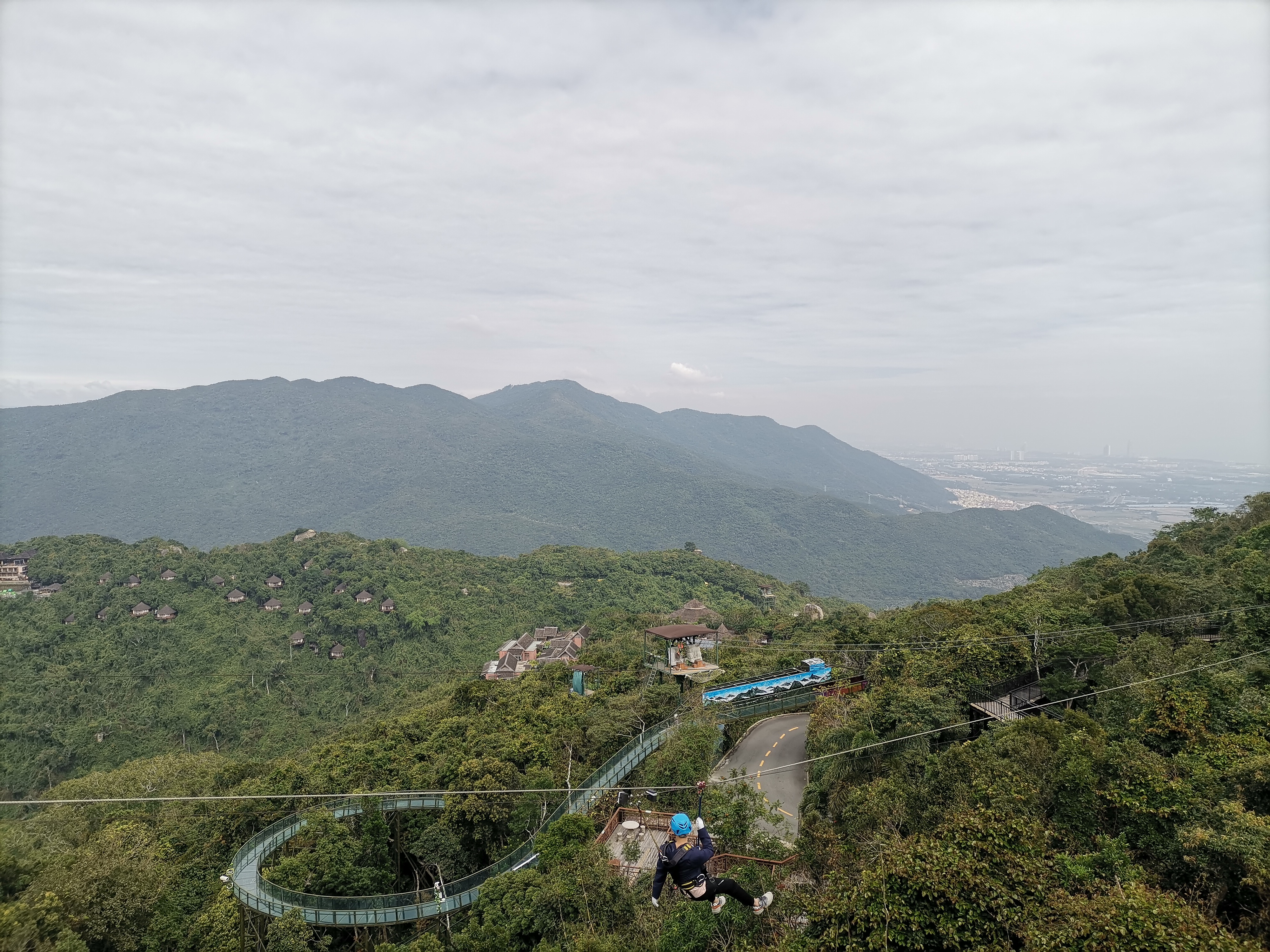 去了海南三亚,去完三亚热带森林公园可以逛哪里