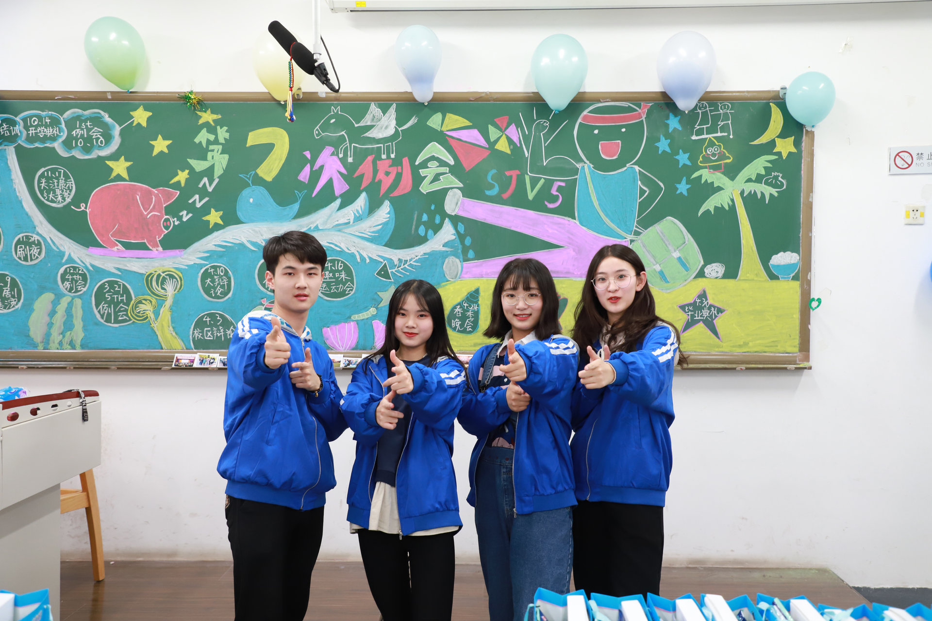 大学生该怎么认清当下的就业环境,大学生如何正确的面对就业市场