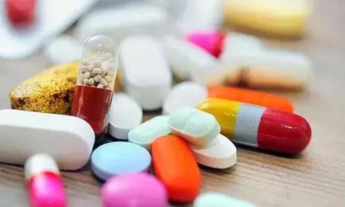 痛风治愈后可以喝啤酒吃海鲜吗,痛风是吃海鲜喝啤酒引起的吗