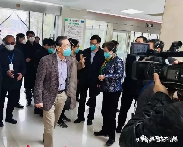 武汉疫情初期朋友圈疯传视频,武汉最近出现了什么新闻