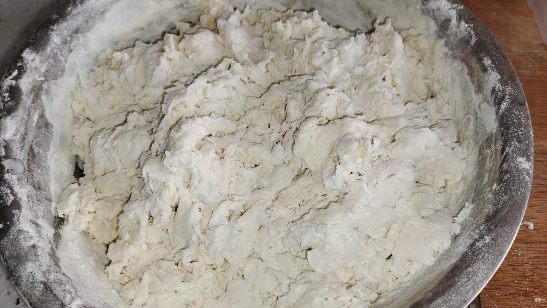 蒸包子用冷水蒸还是用热水蒸技巧,冷水蒸包子一般蒸多少分钟合适