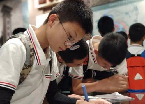 专科提前批公费师范生有编制吗,提前批公费师范生后面的就业前景