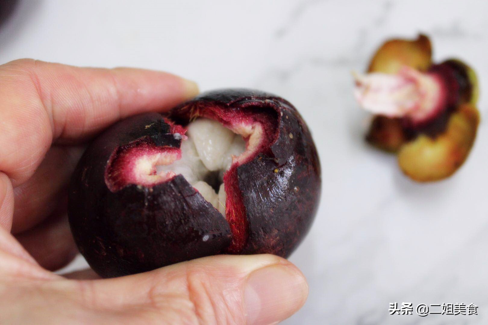 如何剥山竹不弄脏手,如何快速剥山竹不脏手