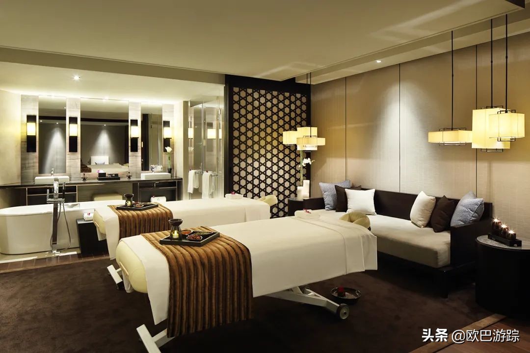 魔都四叶草洲际酒店，享缤纷自助大餐，国庆畅玩快闪啤酒节