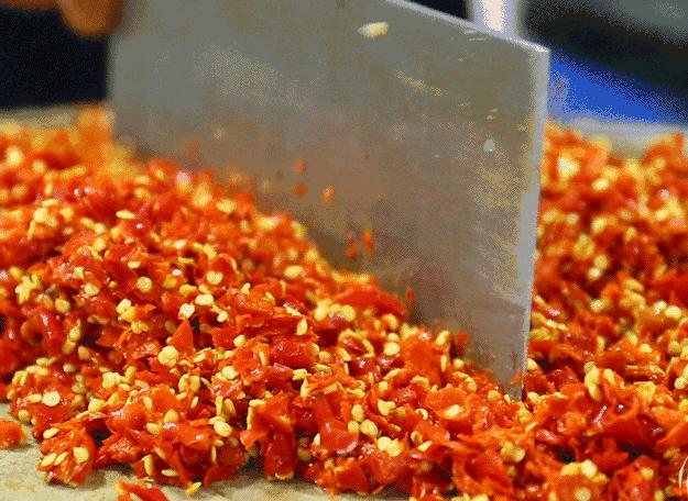 辣椒酱为什么没香了,辣椒酱为什么有生辣椒的味道