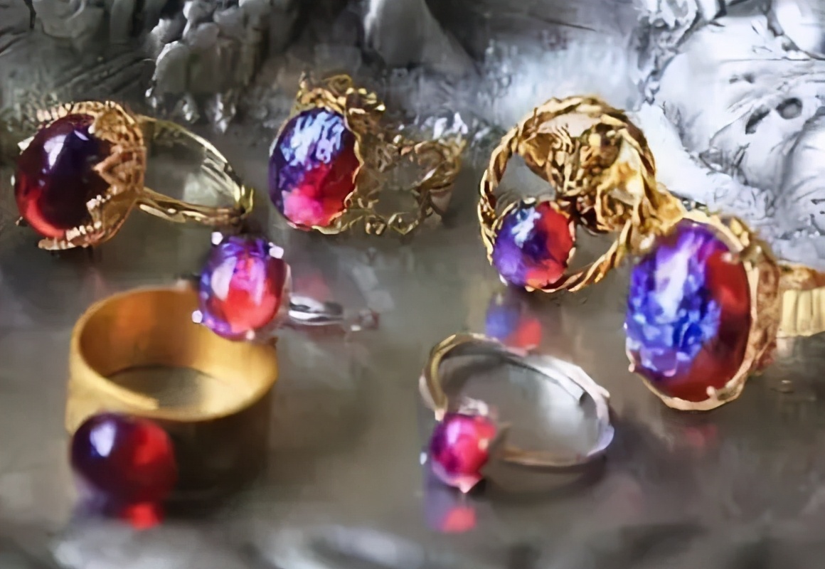 高级珠宝值不值得收藏,为什么很贵的珠宝看起来很廉价