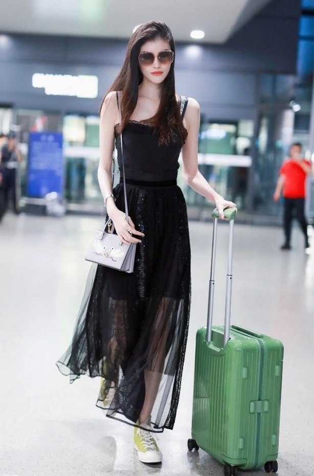 匡威鞋橄榄绿和墨绿哪个好看,匡威牛油果绿内增高