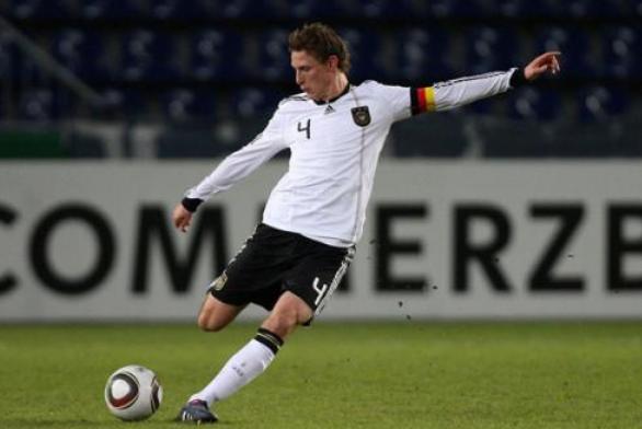 赫韦德斯退役后的感受,赫韦德斯现在怎么样了