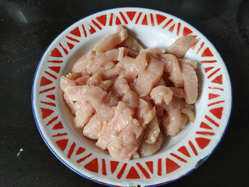 炸鸡条怎么做酥脆好吃,炸鸡胸条怎么做酥脆好吃