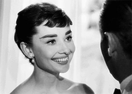 HYBC婳妍丨做好眼部抗衰，轻松把年轻写在年上