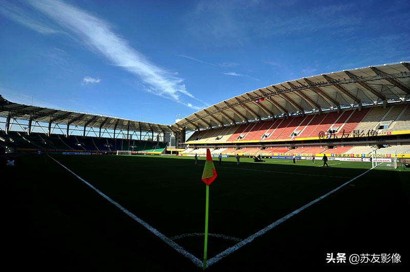 武汉体育场排名,武汉体育中心体育场容纳多少人