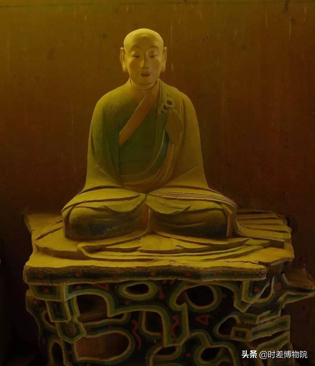 山西五台山佛光寺壁画,佛光寺阿弥陀佛头顶壁画