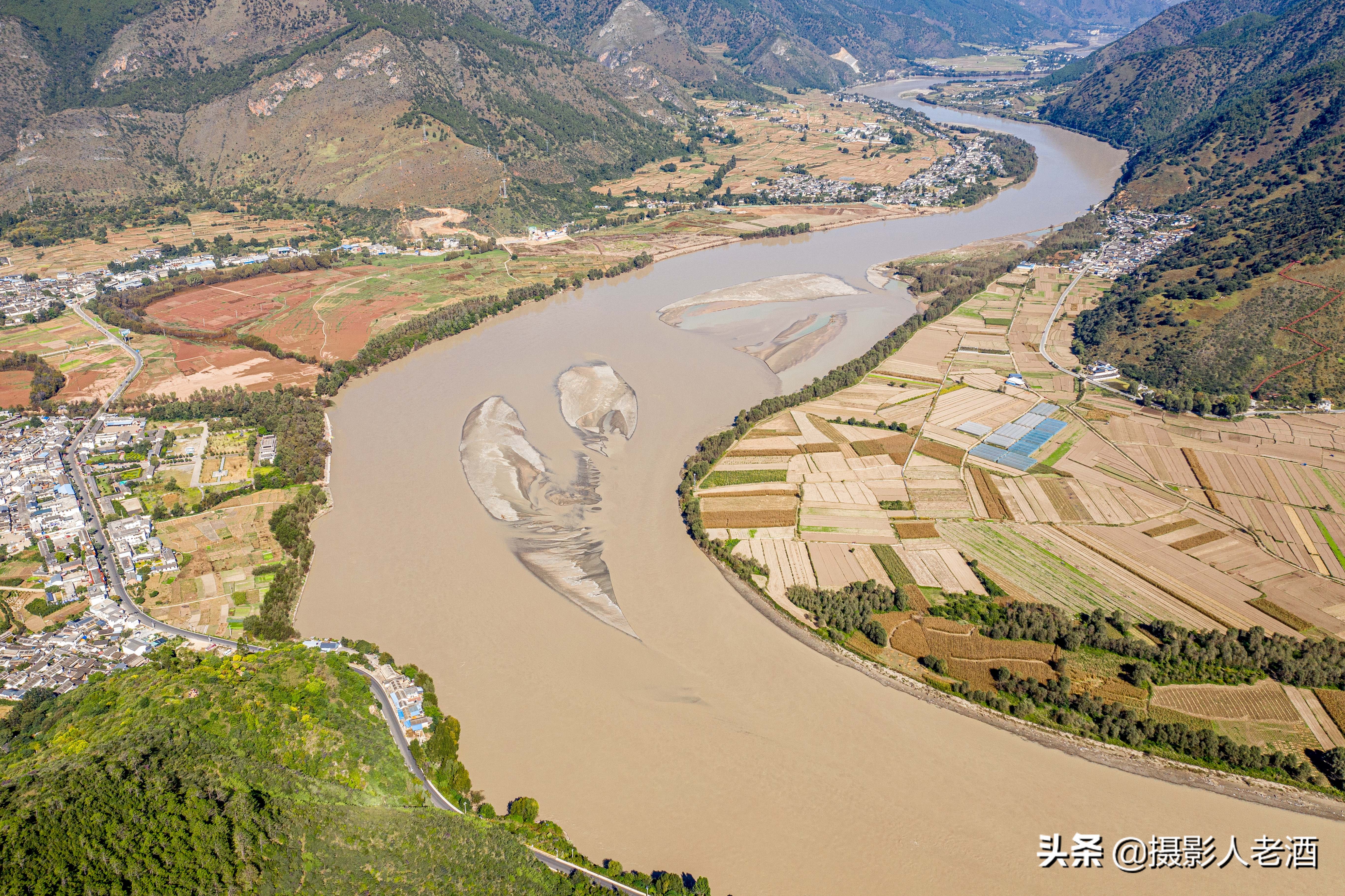丽江长江第一湾虎跳峡,丽江市玉龙县长江第一湾