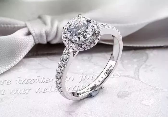 当我们是傻子吗！这些品牌卖的珍珠、钻石、水晶竟全是假货？