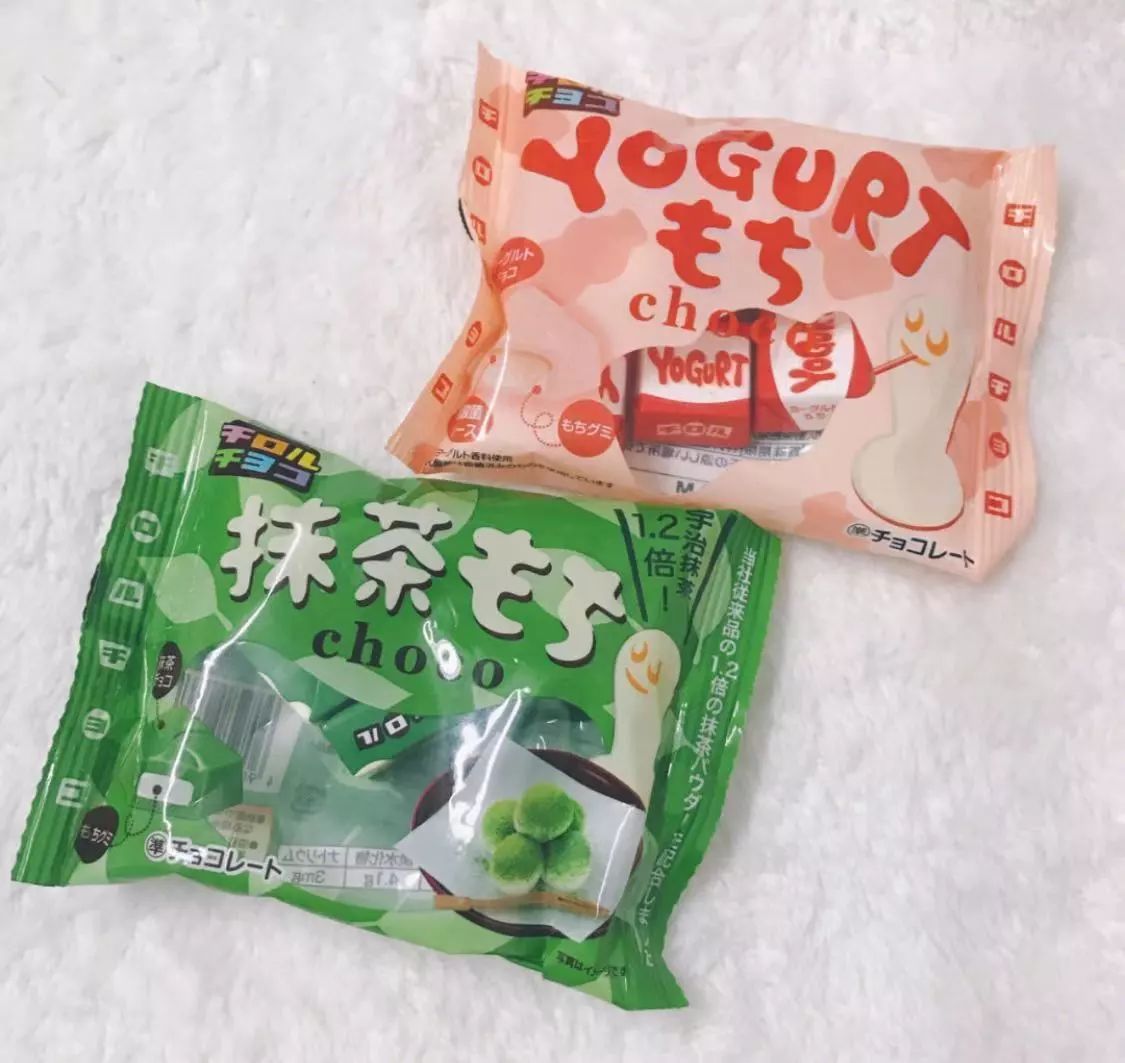 圣诞送女朋友什么比较实用,在恋爱期间圣诞送什么给女朋友