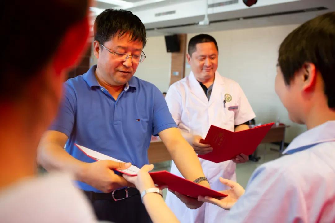 我院举行512国际护士节表彰大会,西安工会医院庆祝5.12国际护士节