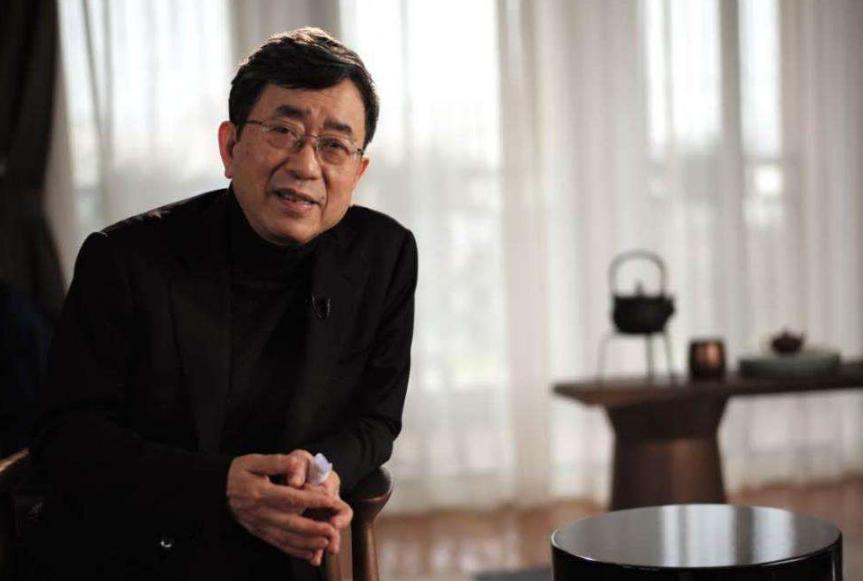 余秋雨的诗歌我在等你,赞美余秋雨的我在等你的句子