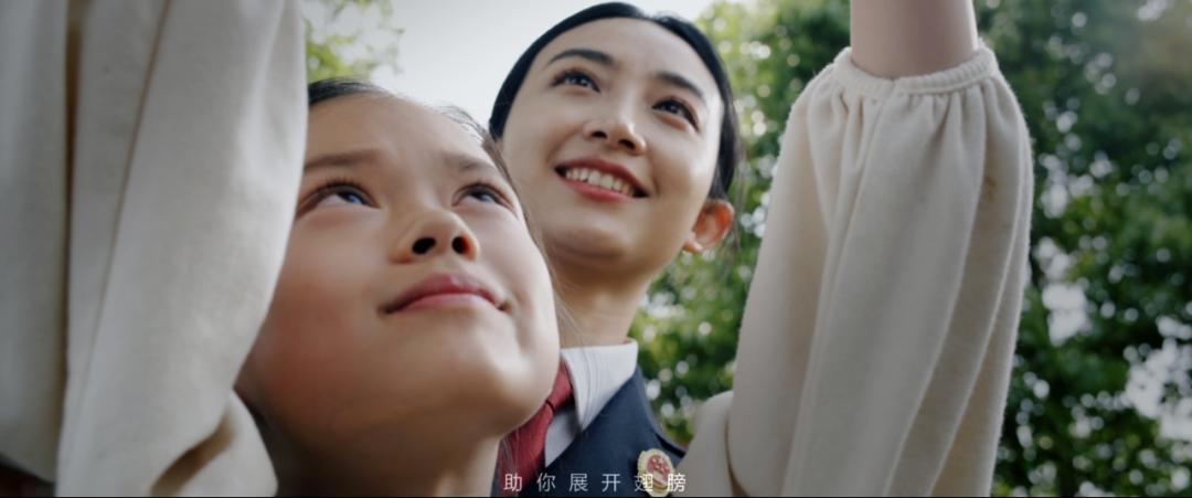 成长路上有书相伴宣传画,成长路上一路相伴