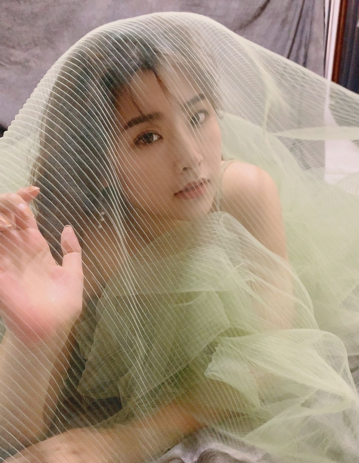 29岁美女：海归硕士，高位截瘫却打3份工，月薪1万，央视表扬