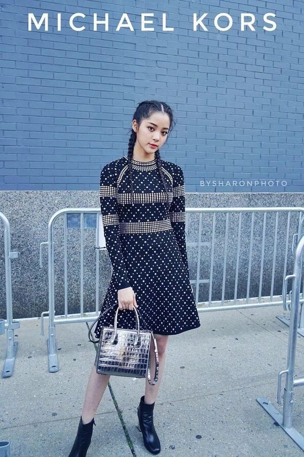 热销爆款必buy单品,秋冬连衣裙显瘦遮肚子外穿