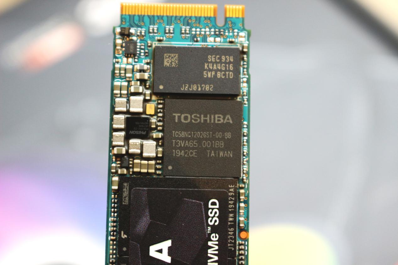 铠侠rc10固态硬盘安装教程,铠侠240g固态硬盘怎么装