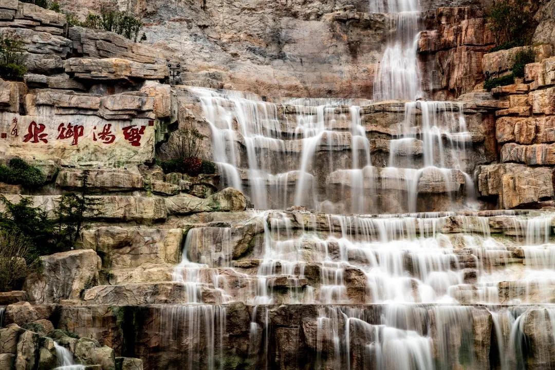 中国最美的十大温泉旅游胜地,一日游十大最美丽温泉