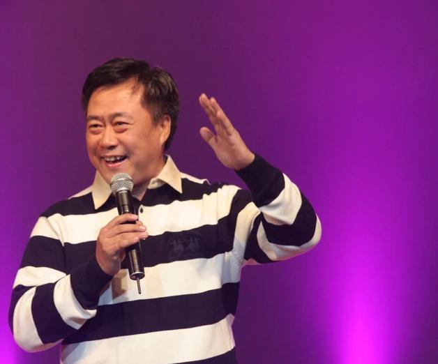 郭德纲和洛桑照片,相声天才洛桑