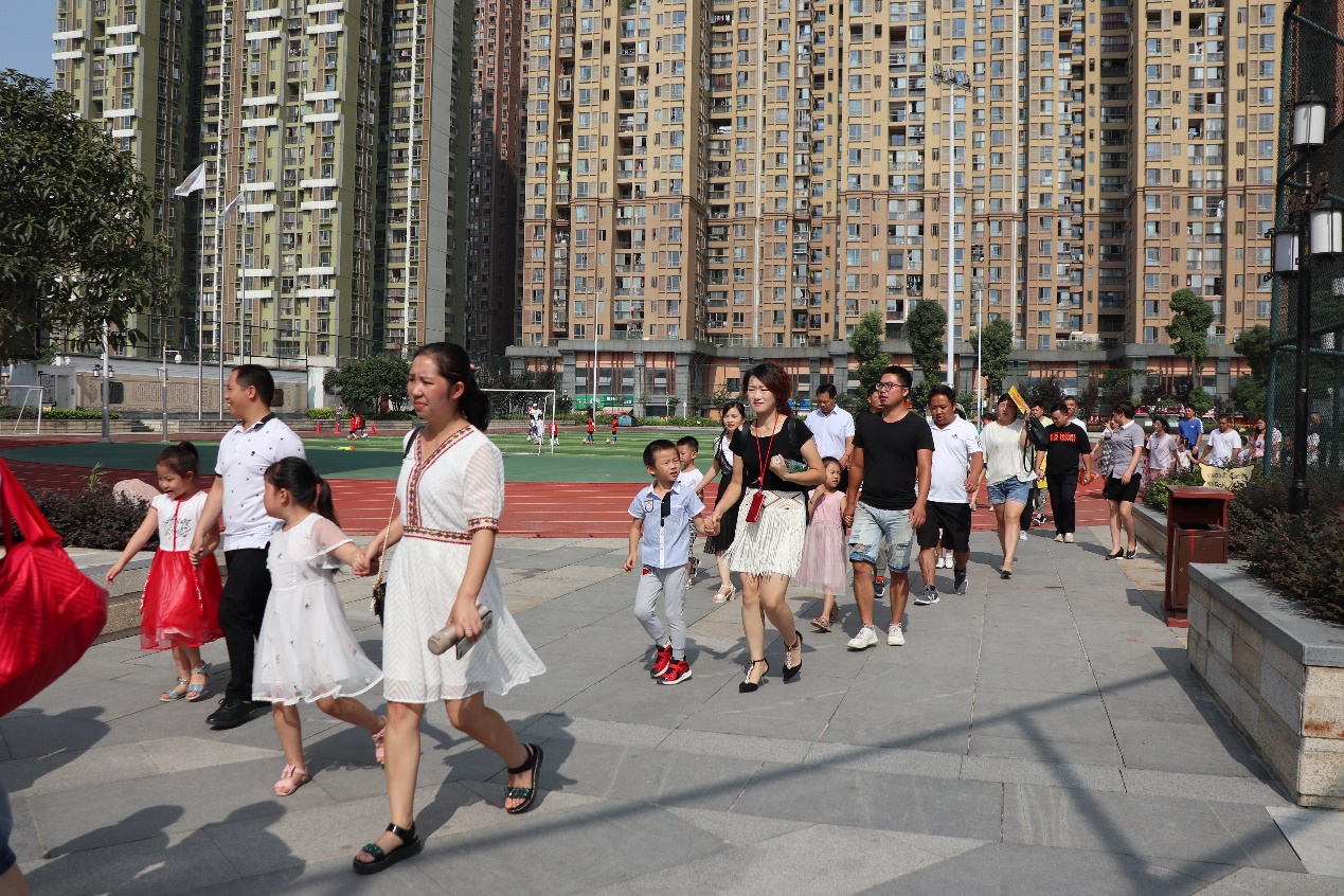 花果园第三小学报名需要什么,南明区花果园第三小学的活动
