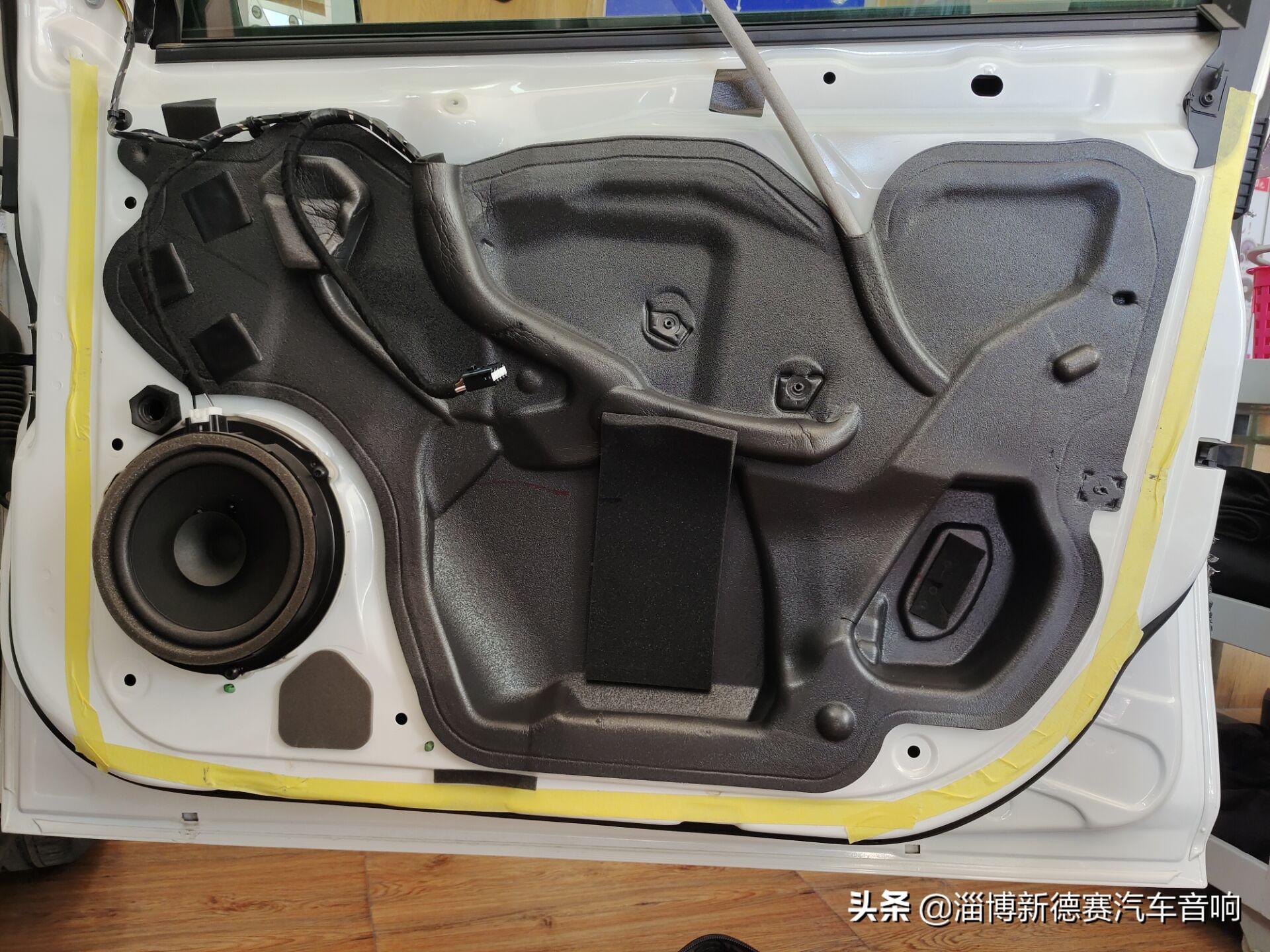 福克斯stline三厢2021款音响,福克斯2012款三厢1.6自动车音响