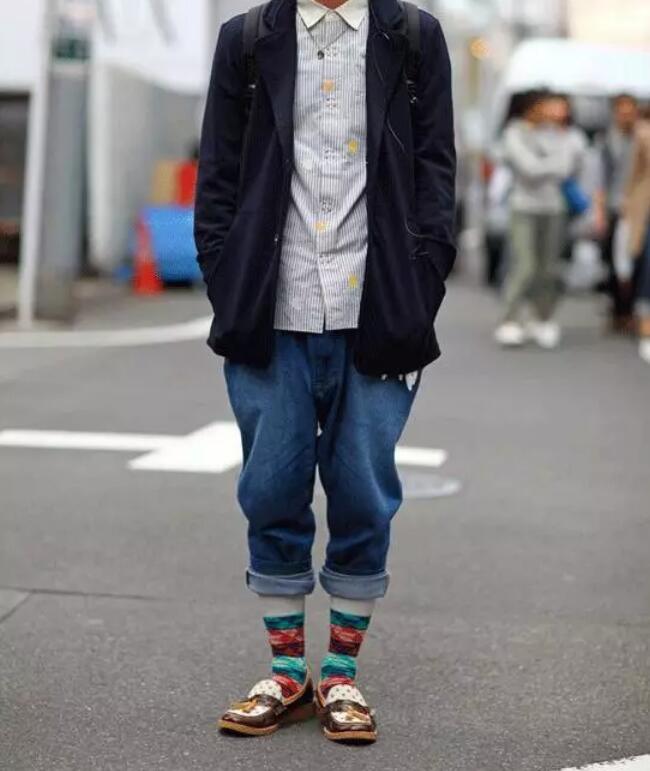 潮人教你正确卷裤脚,怎么卷起裤脚更时尚