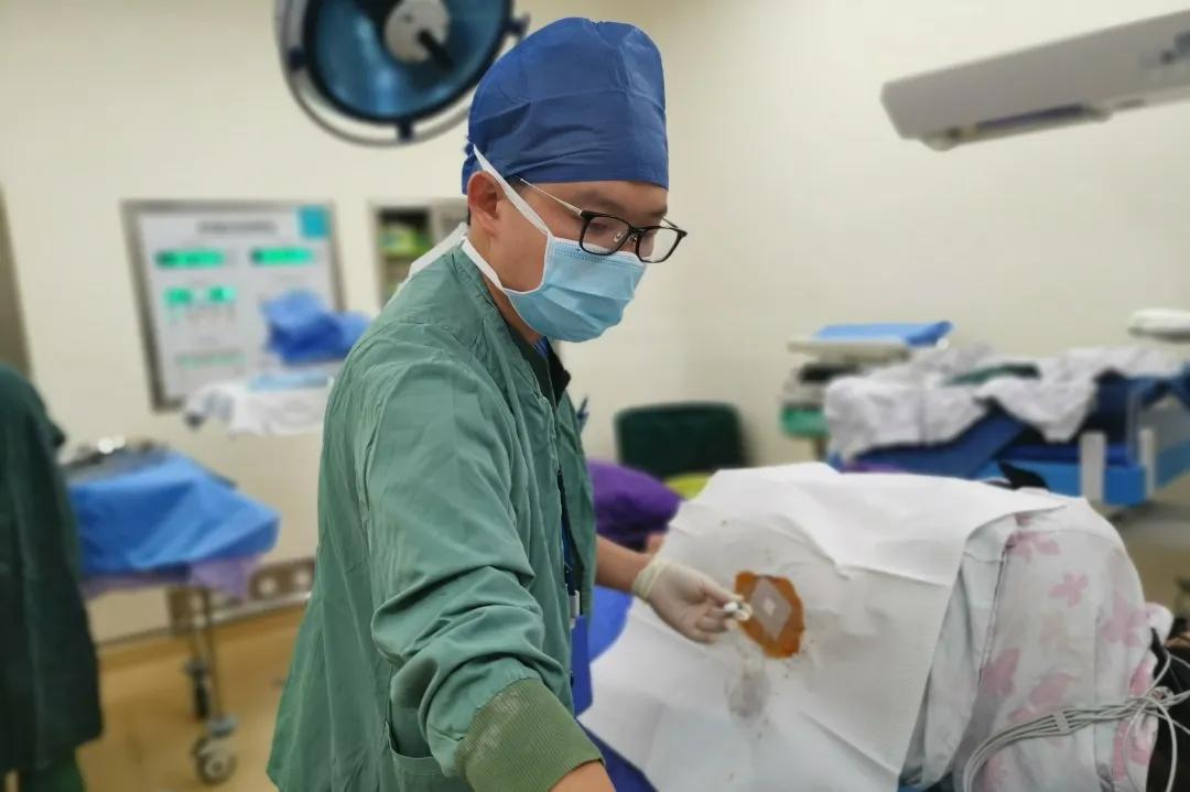 医师节来了致敬最美医者,医师节聆听他们的故事