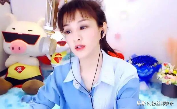 有了大哥不和文儿玩，素素回应有她拉团战，给文儿刷了不下20万