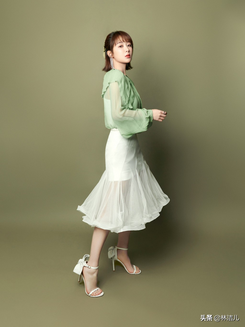 杨紫脸型变美,杨紫鼻基底前后对比