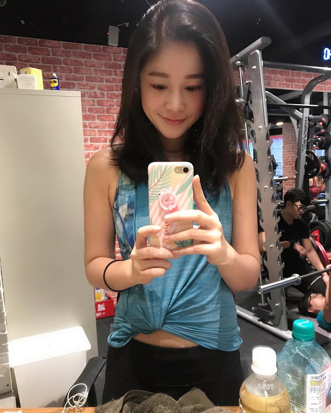 瑜伽健身衣服一般几套,健身新手瑜伽服推荐