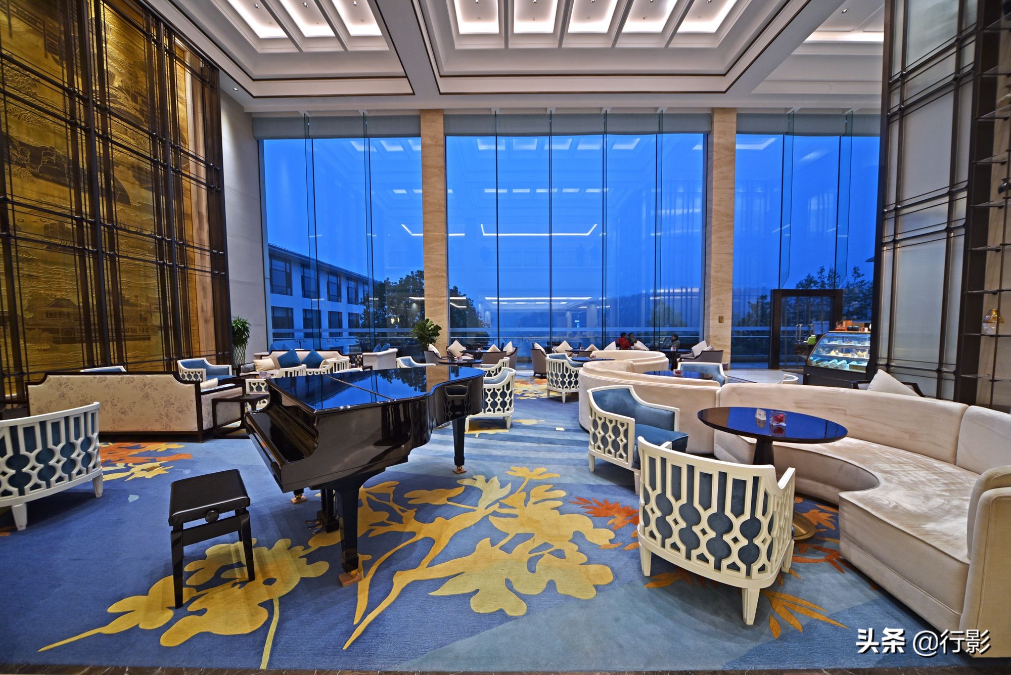 南京紫金山庄菜,南京紫金山庄钟山楼