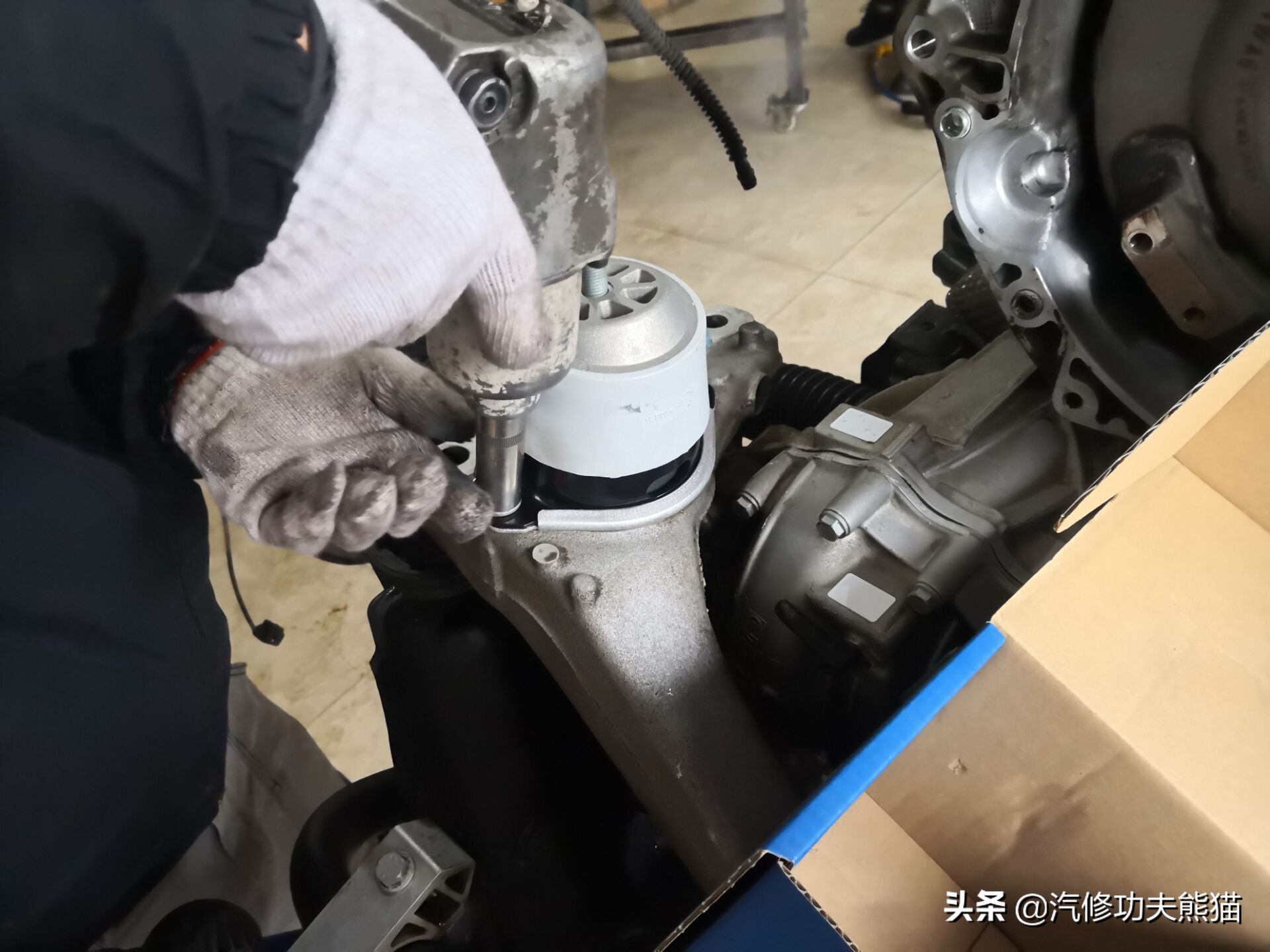 大众途锐急加速发动机故障灯点亮,大众新款途锐车子烧机油