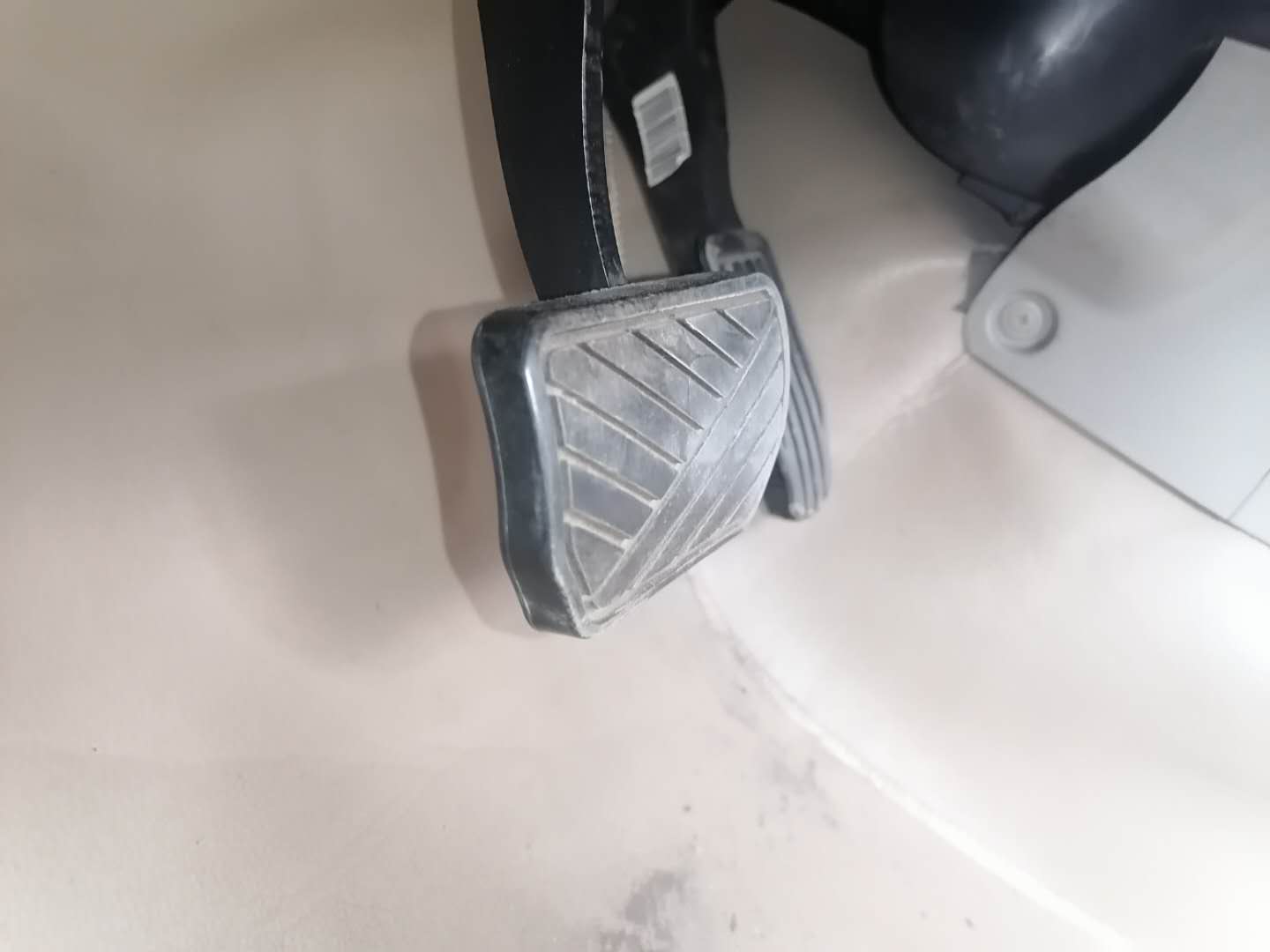 吉利帝豪做工质量怎么样,吉利帝豪做工用料怎么样