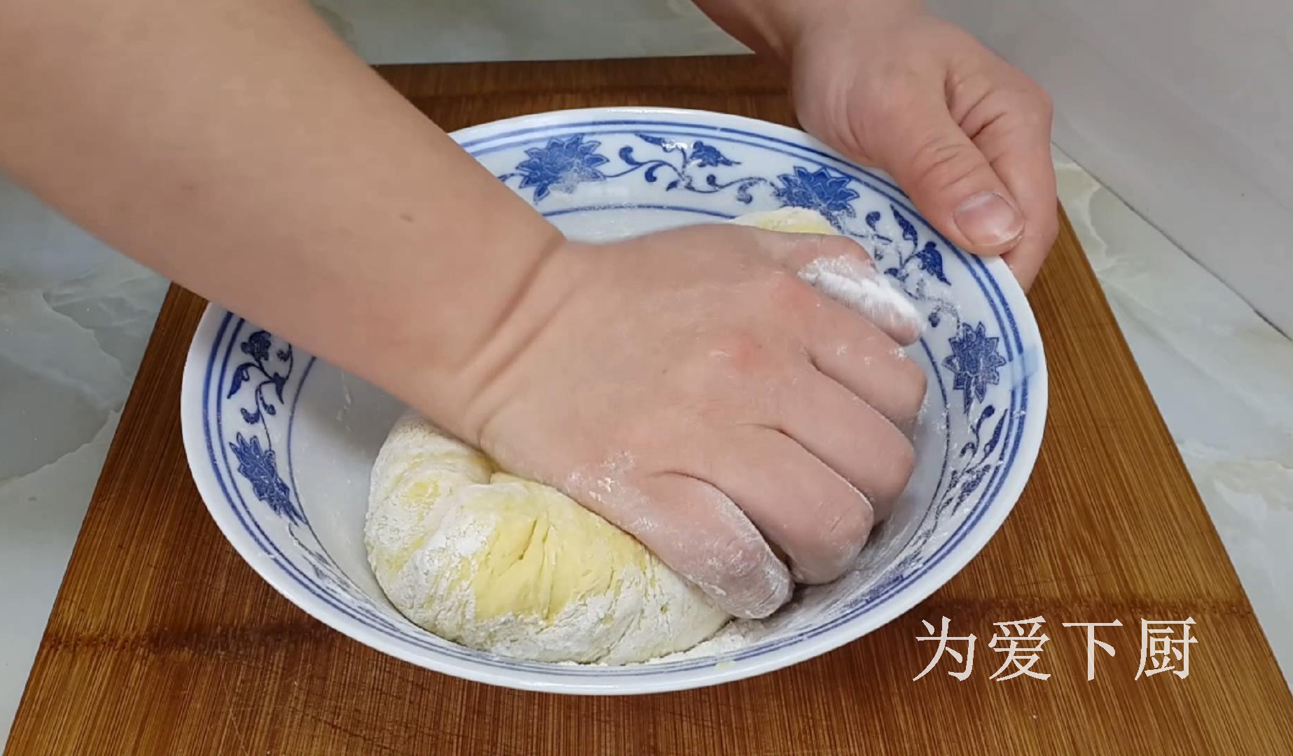 家庭制作玉米面小油条的制作方法,玉米面油条的家常做法简单又好吃