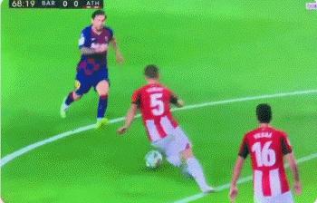 梅西被裁判指责不尊重对手,梅西受争议判罚