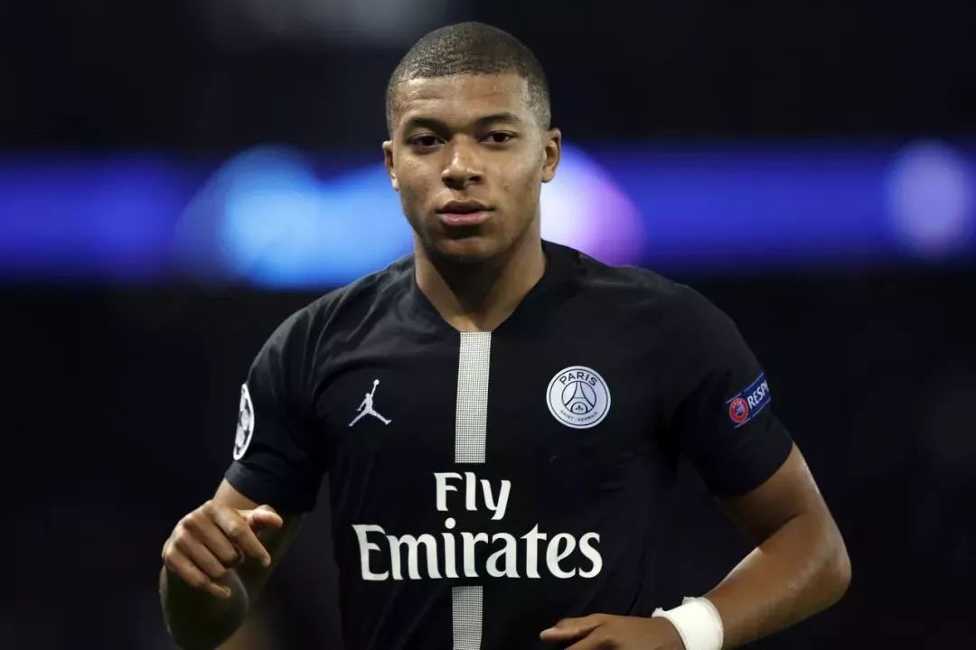 一分钟体育：姆巴佩入围金童奖；慕尼黑申办2021年欧冠决赛