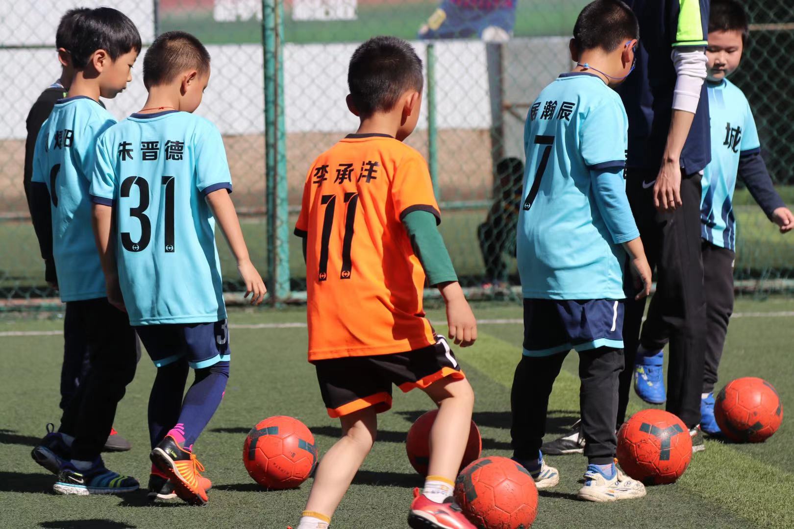 足球让人感动的体育精神,足球的体育精神